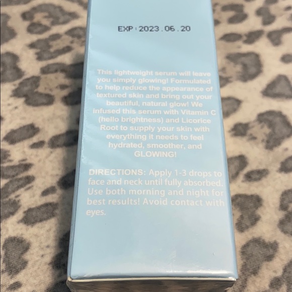 simply glowing vitamin c serum